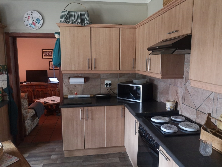 5 Bedroom Property for Sale in Despatch Central Eastern Cape